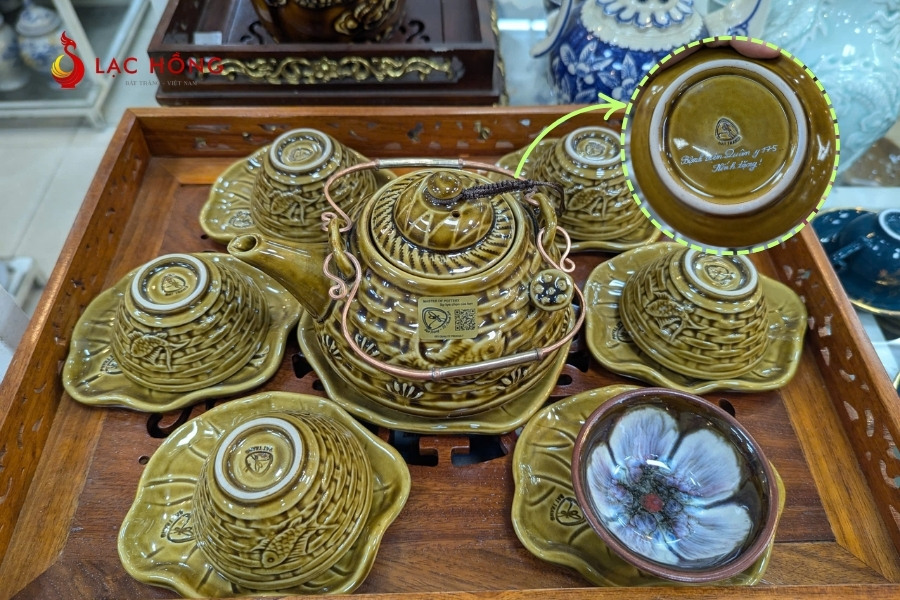 Bộ ấm chén sen cá nổi Tô Thanh Sơn