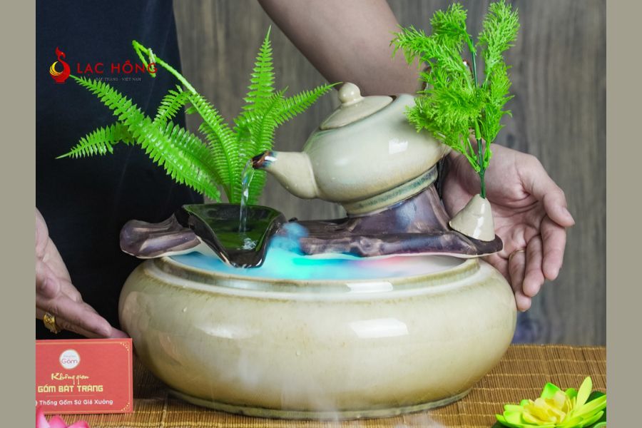 Gốm sứ Lạc Hồng