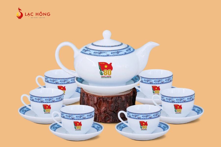 Xưởng gốm sứ Lạc Hồng