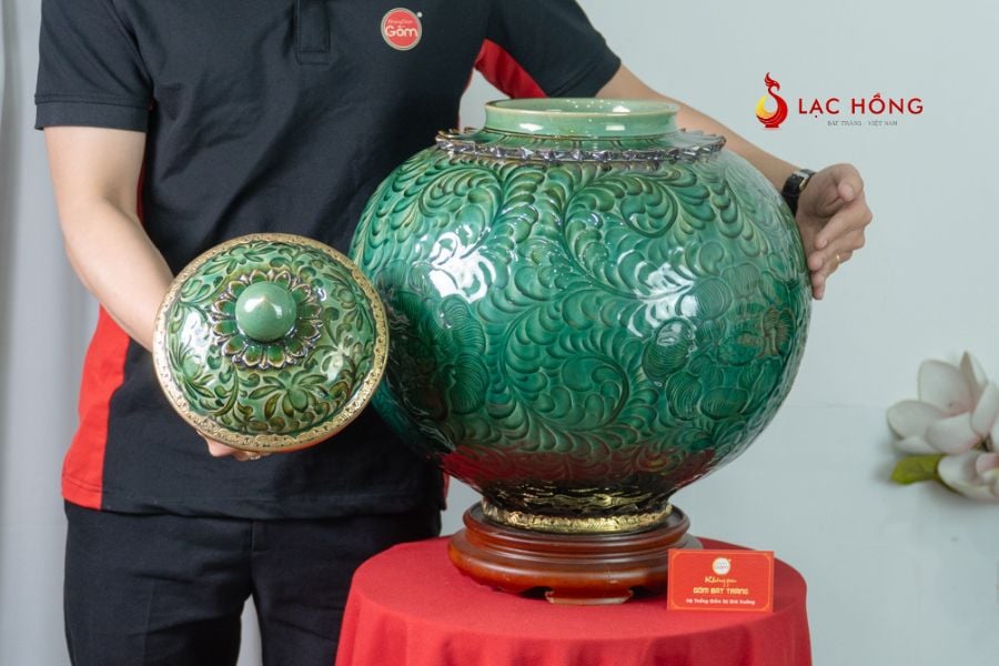 Gốm sứ Lạc Hồng