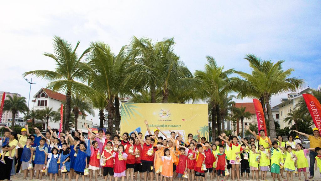 TRẢI NGHIỆM NGOẠI KHÓA THÁNG 7 CÙNG SƠ ĐỒ TƯ DUY QUẢNG NINH - HÒA MÌNH CÙNG BIỂN XANH