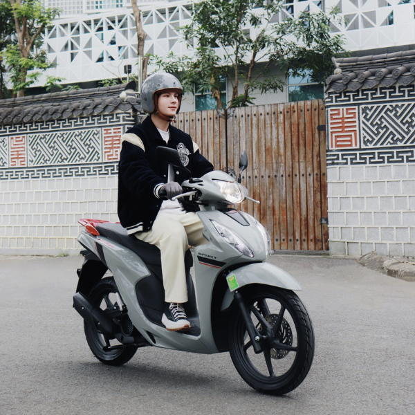 Xe Tay Ga Honda Vision Gây Sốt Với Thiết Kế Đẹp Và Giá Hợp Lý