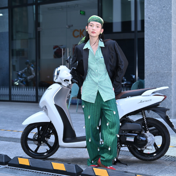 Bộ Đôi Xe Tay Ga 2025 Chinh Phục Trái Tim Bóng Hồng Việt