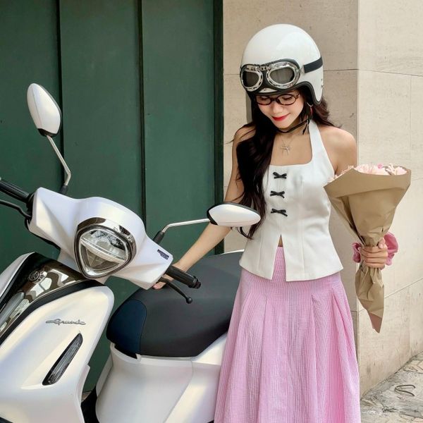 Yamaha Grande 2025 Vẻ Đẹp Sang Trọng Hiện Đại Đến Từng Chi Tiết
