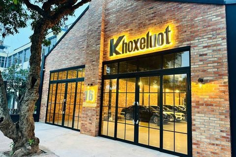 KHO XE LƯỚT - ĐỊA CHỈ VÀNG CHO GIỚI YÊU XE SANG TẠI HÀ NỘI