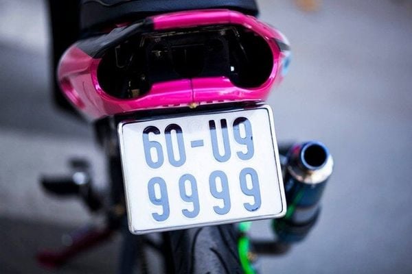 Biển số xe tứ quý có sử dụng được trong năm 2025 không ?
