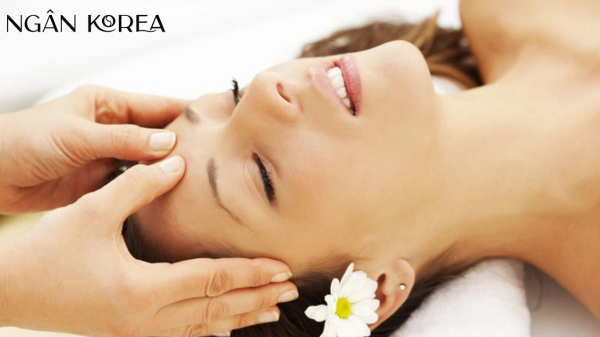 massage mặt chống lão hóa
