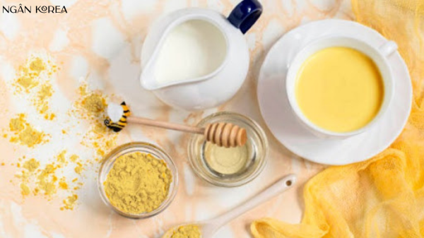 trị nám sau sinh bằng sữa mẹ
