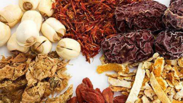trị nám bằng thuốc Đông y