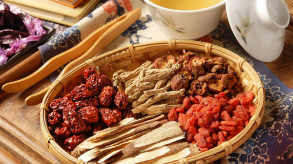 trị nám bằng thuốc Đông y