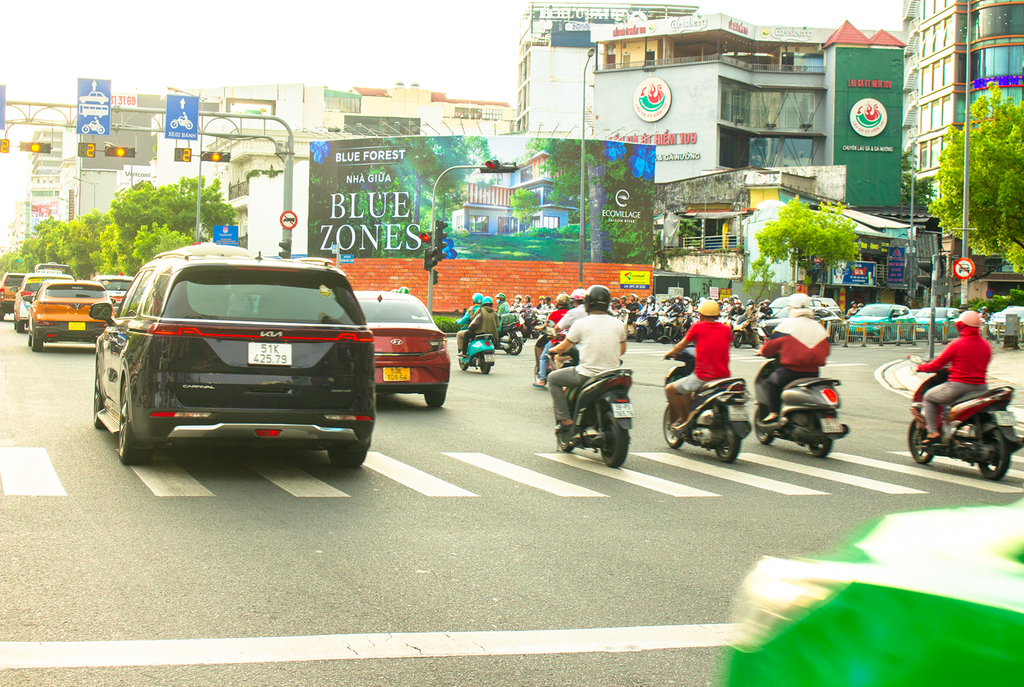 5 Lý Do Doanh Nghiệp Nên Chọn Quảng Cáo Ngoài Trời (OOH) Tại VINAMA – Giải Pháp Tối Ưu, Hiệu Quả & Tiết Kiệm