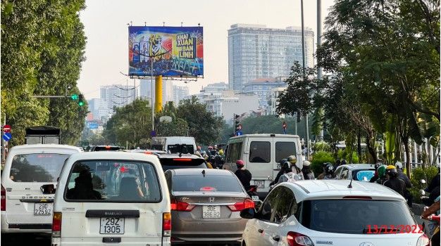 Quảng cáo ngoài trời Vành đai 2 - Trọng điểm giao thông tại Hà Nội