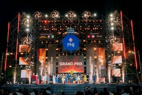 VÌ SAO CÔNG TY CỔ PHẦN VÀNG BẠC ĐÁ QUÝ PHÚ NHUẬN PNJ “THẮNG ĐẬM” TẠI LỄ TRAO GIẢI VẠN XUÂN AWARDS 2024