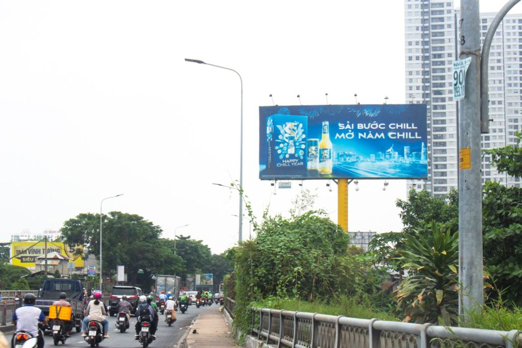 Thuê billboard tại Quận 7: Tối ưu nhận diện tại “trục vàng” giao thương