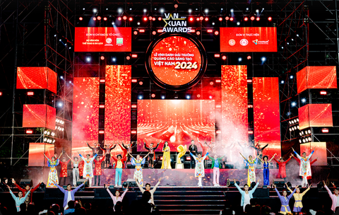 Gala trao giải Vạn Xuân Awards 2024 - Vinh Danh những thành tựu trong lĩnh vực Quảng cáo