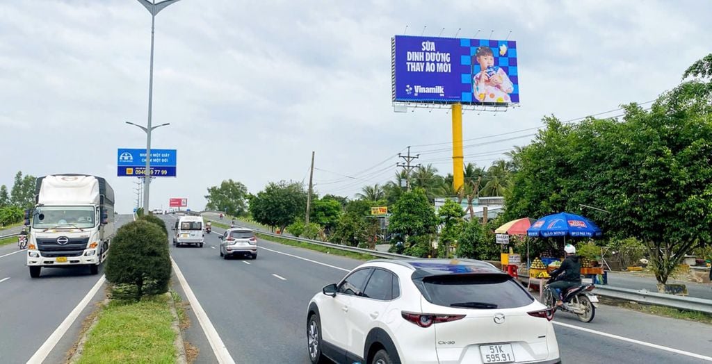 Vĩnh Long: Tâm điểm mới cho billboard quảng cáo ngoài trời