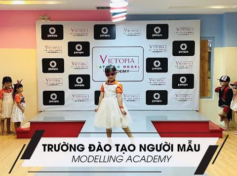 [MÔ HÌNH] TRƯỜNG ĐÀO TẠO NGƯỜI MẪU