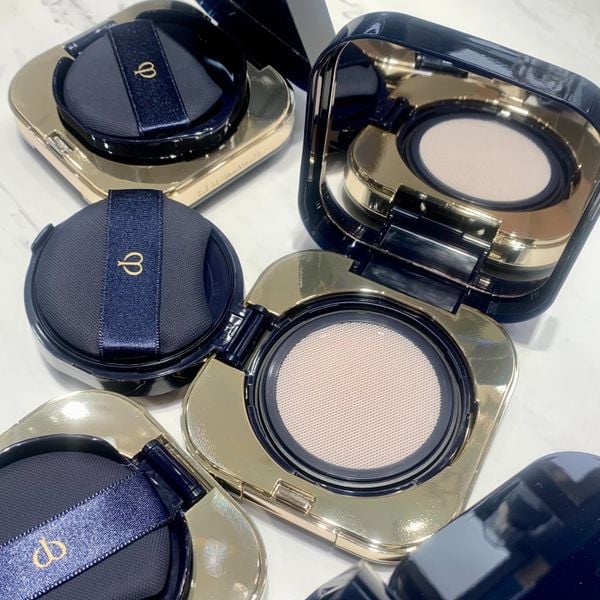 Phấn Nước Cushion Cle De Peau Beaute Teint Foundation SPF 25/PA+++