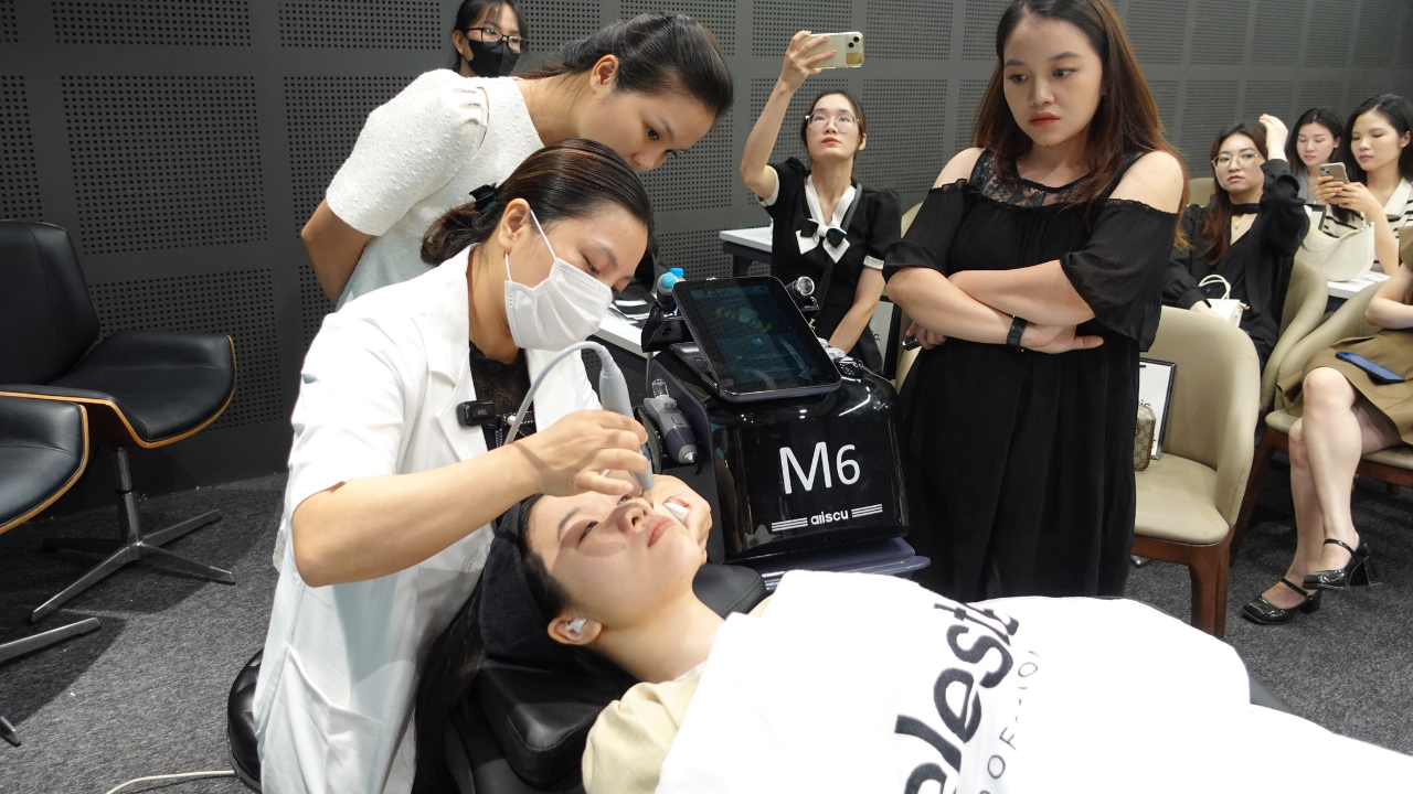 NOGATECH ĐỒNG HÀNH TRONG WORKSHOP “LÀN DA RẠNG RỠ - DETOX & PEEL 2.0”: BƯỚC ĐỘT PHÁ TRONG CHĂM SÓC DA