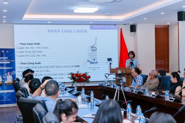 Chuyên gia chia sẻ về Laser