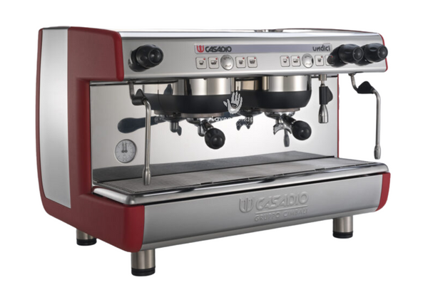 Hướng dẫn chi tiết cách vệ sinh máy pha cà phê Casadio - Dịch vụ tận nơi