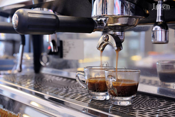 cach-pha-ca-phe-den-da-tu-espresso-gu-dam-da-chuan-vi-viet