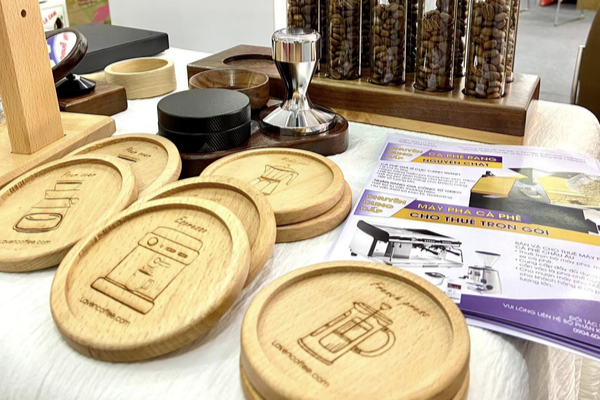 Bên cạnh các sản phẩm cà phê, Laven Coffee còn sản xuất phụ kiện pha chế cà phê chuyên dụng