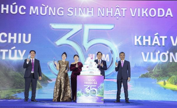 Kỷ niệm 35 năm thành lập Công ty Cổ phần nước khoáng Khánh Hòa