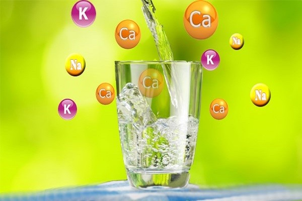 Các khoáng chất tự nhiên trong nước thường được biết đến là natri, canxi, kali, magie, sắt, kẽm…