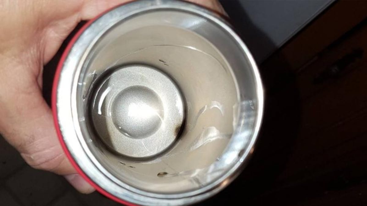 Bình giữ nhiệt bị rỉ sét có dùng được nữa không?