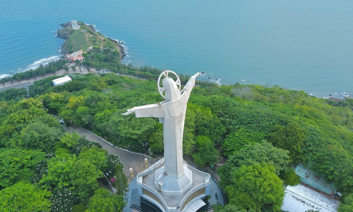 Cẩm nang Du lịch VŨNG TÀU 2023 từ A-Z: lưu trú, ăn chơi, đặc sản... mới nhất