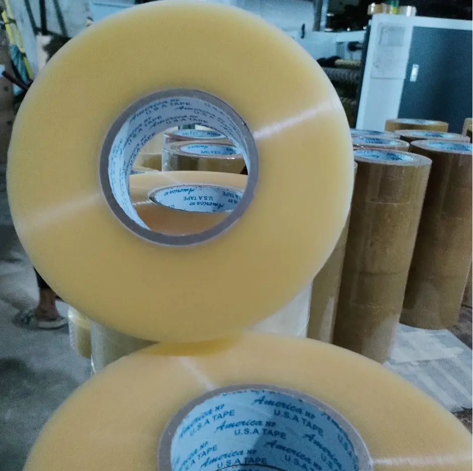 Băng keo trong: Đặc điểm, ứng dụng và lợi ích trong cuộc sống hàng ngày