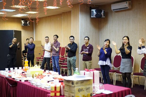 TỔ CHỨC SINH NHẬT NHÂN VIÊN ASK