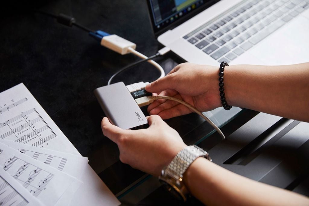 Trải nghiệm phụ kiện của Apple Store ngay tại Việt Nam