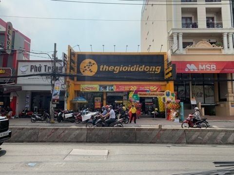 Mua sắm phụ kiện siêu hoành tráng tại Trung Tâm Phụ Kiện TGDD