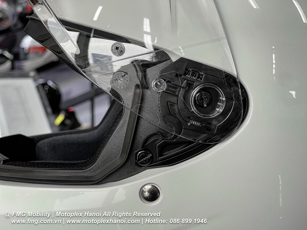 Hình Ảnh Thực Tế Mũ Bảo Hiểm Fullface HJC C10 Solid tại FMG Mobility | FMG Superstore | Motoplex Hanoi