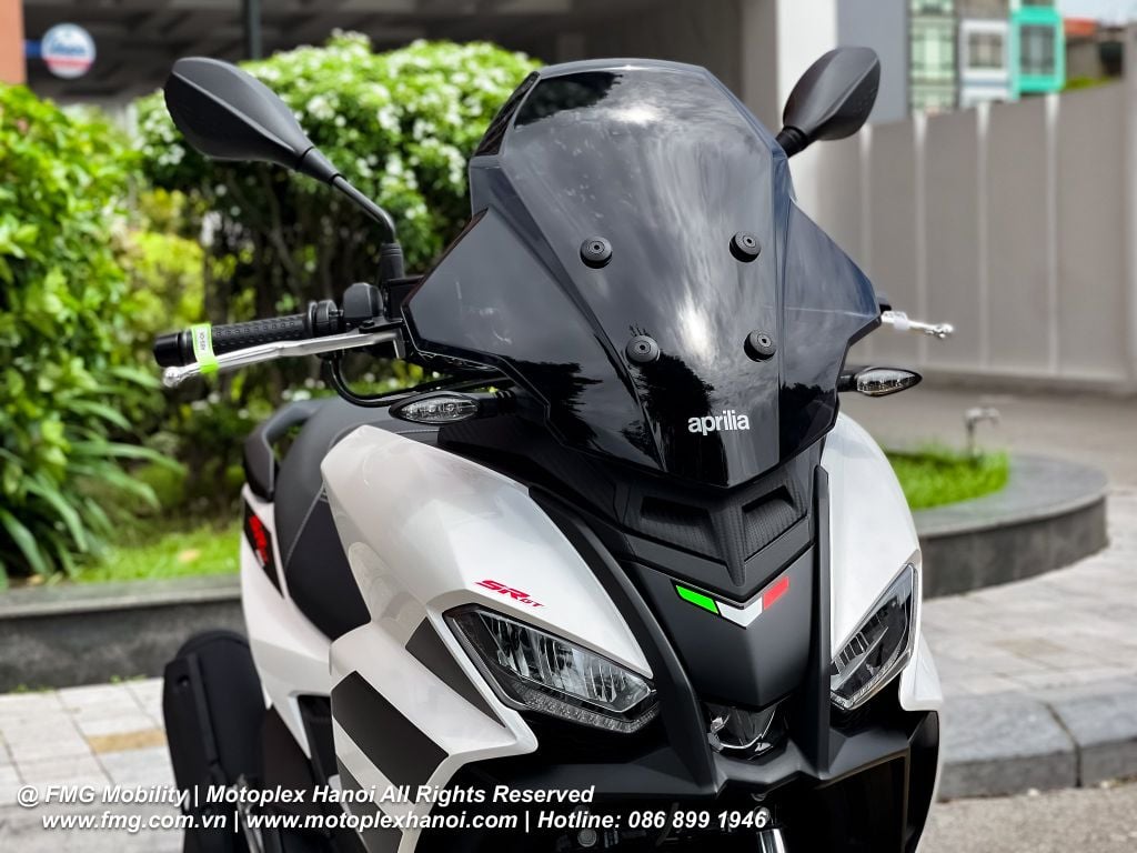Chức năng tự động tăng cường độ sáng trên Aprilia SR GT 200 an toàn trên mỗi chuyến đi
