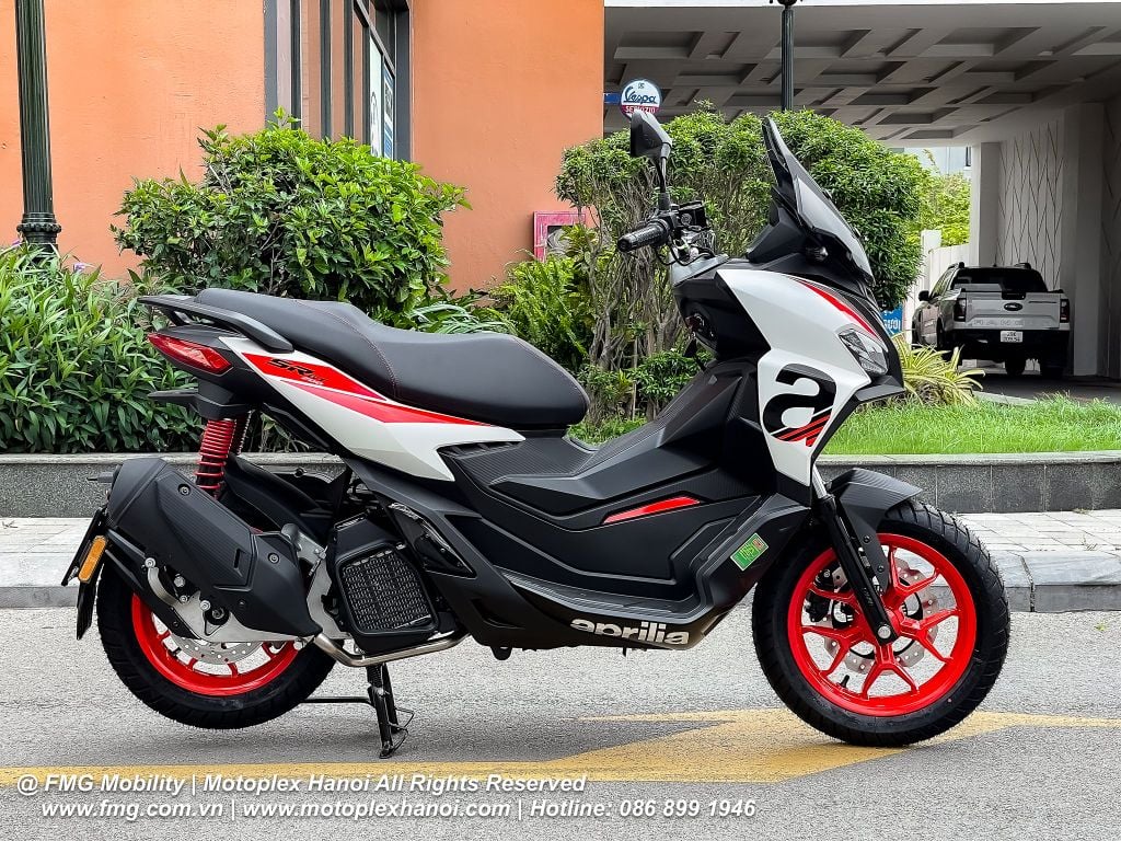 Khung xe SR GT 200 Sport khung thép đôi, kích thước (DxRxC): 1920 mm x 765 mm x 1295 mm, chiều cao yên 799 mm