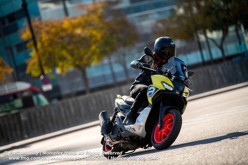 Trải nghiệm thể thao trên Aprilia SR GT Sport 200
