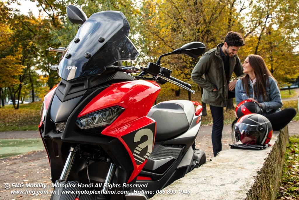 Aprilia SR GT 200 Sport được trang tiện nghi hiện đại, thỏa mãn những bản năng phiêu lưu