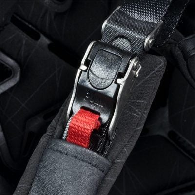 Khóa Mũ Bảo Hiểm Dual Sport LS2 Mx436 Pioneer Evo làm từ kim loại bền chắc chất lượng cao, an toàn