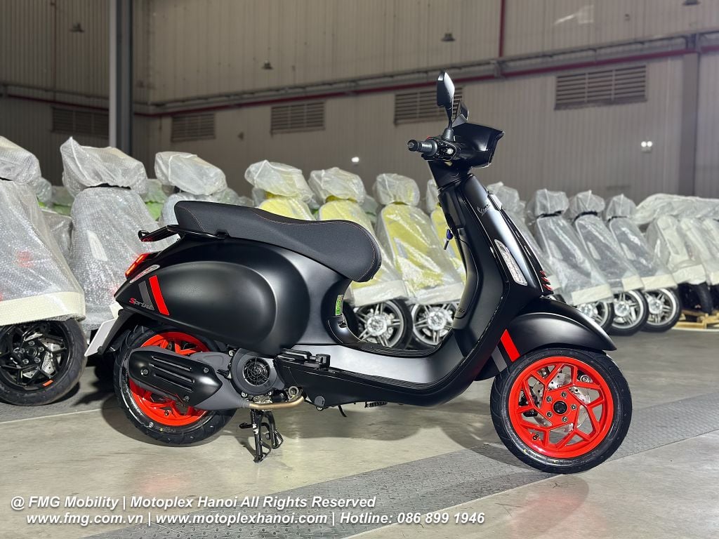 Vespa Sprint 2025 trong lễ ra mắt tại Piaggio Việt Nam