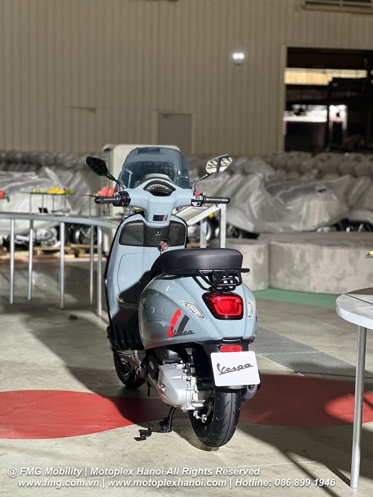 Vespa Sprint 2025 trong lễ ra mắt tại Piaggio Việt Nam