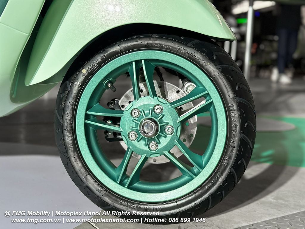 Vespa Primavera 2025 trong lễ ra mắt tại Piaggio Việt Nam