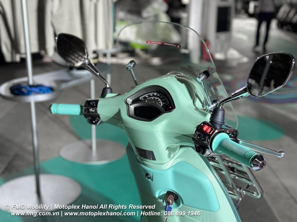 Hình Ảnh Vespa Primavera 2025 trong sự kiện ra ,mắt tại Piaggio Việt Nam