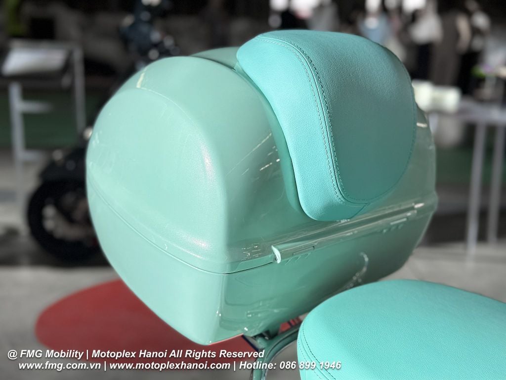Hình Ảnh Vespa Primavera 2025 trong sự kiện ra ,mắt tại Piaggio Việt Nam