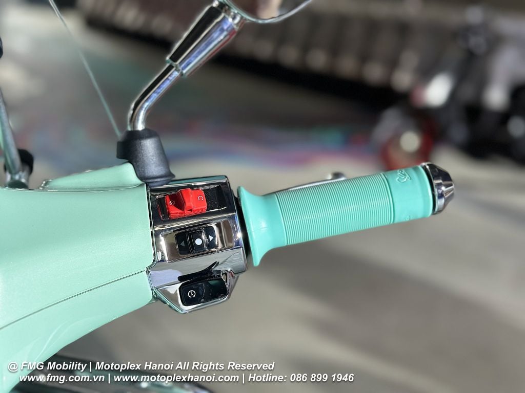 Hình Ảnh Vespa Primavera 2025 trong sự kiện ra ,mắt tại Piaggio Việt Nam