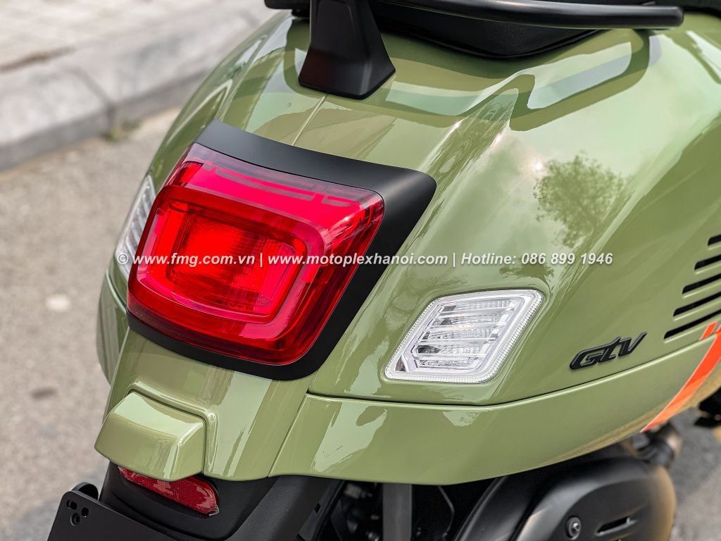 Vespa GTV 300 2025 Chính Hãng Tại Motoplex Hanoi
