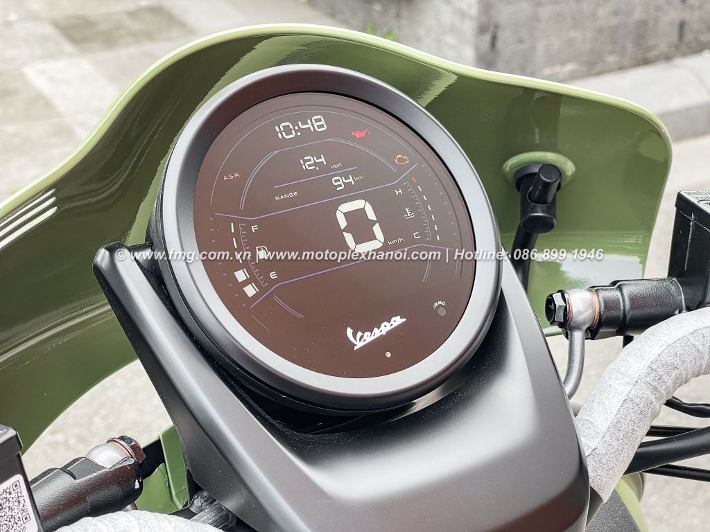 Màn hình LCD tròn – Hiển thị đầy đủ thông tin và kết nối với smartphone qua ứng dụng VESPA MIA