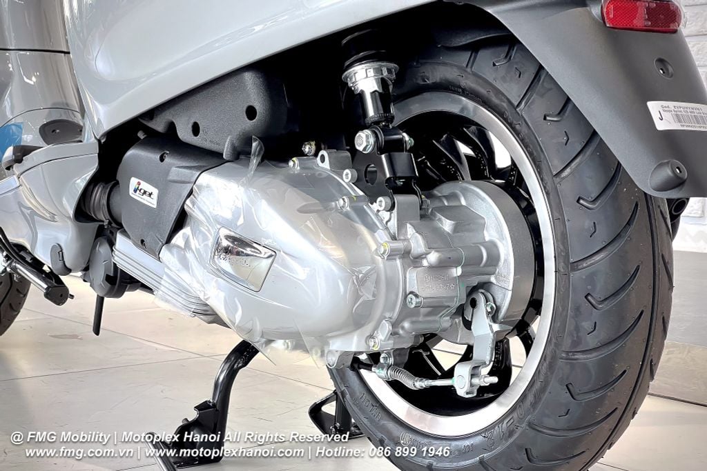 Hệ thống treo thế hệ mới trên Vespa Sprint 125 triệt tiêu độ rung và tiếng ồn